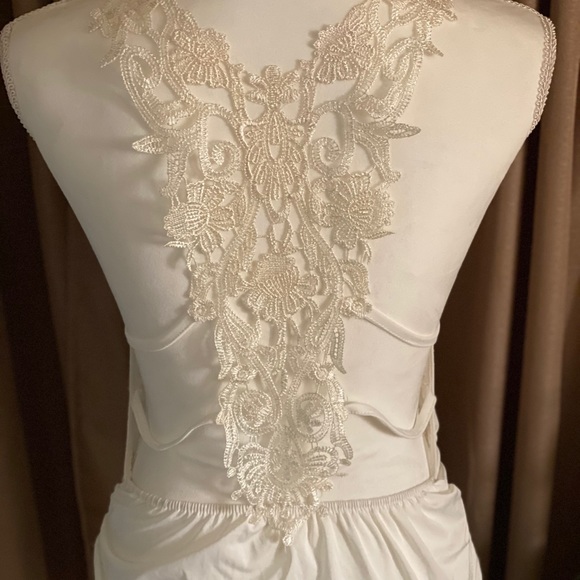 Top - Picture 4 of 4